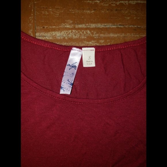 Maroon Graphic T-Shirt - Picture 5 of 5